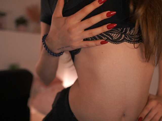 OliviaMoretti live cam on BongaCams