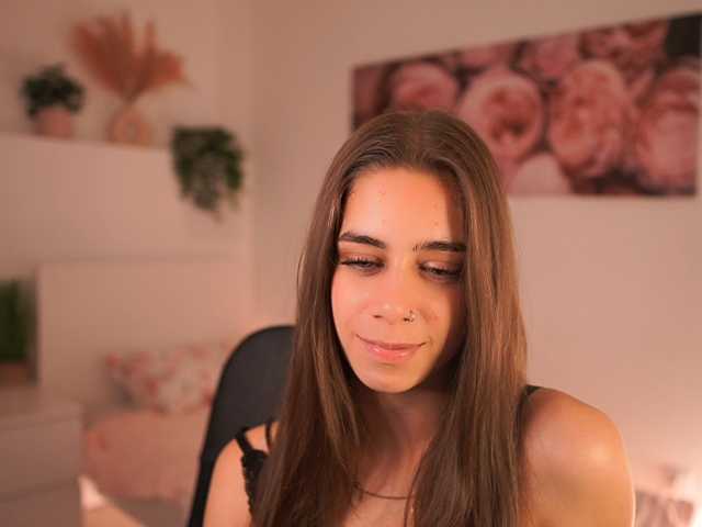 OliviaMoretti live cam on BongaCams