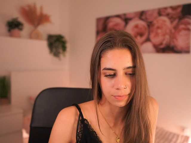 OliviaMoretti live cam on BongaCams