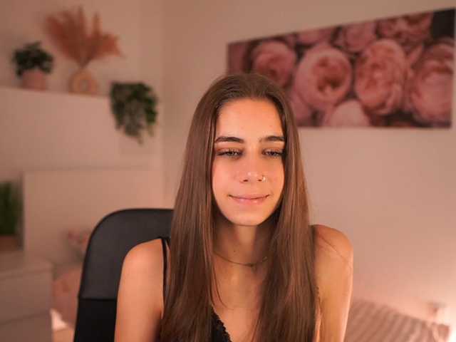 OliviaMoretti live cam on BongaCams