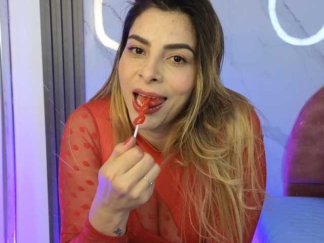 NaomiHendricks live cam on BongaCams