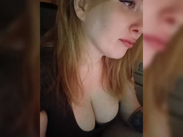 KatyTopan live cam on BongaCams