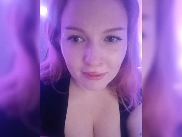 KatyTopan live cam preview