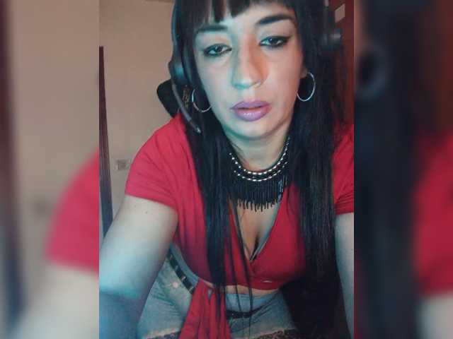 Kuromi17m, en directo ahora en BongaCams