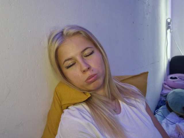 PeggyStreitnatter live cam on BongaCams
