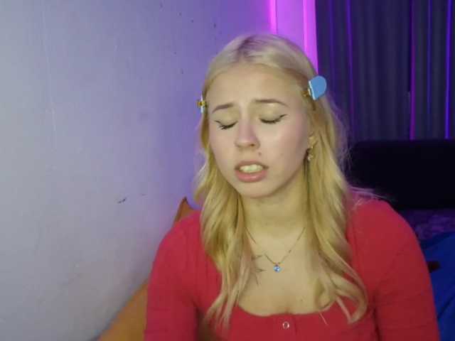 PeggyStreitnatter live cam on BongaCams