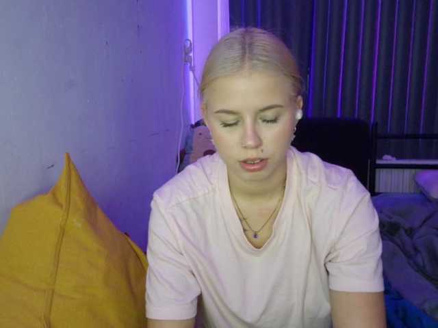 PeggyStreitnatter live cam on BongaCams