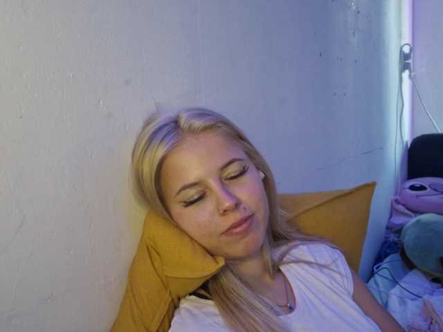 PeggyStreitnatter live cam on BongaCams