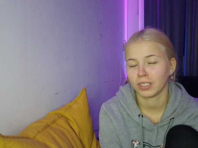 PeggyStreitnatter live cam on BongaCams