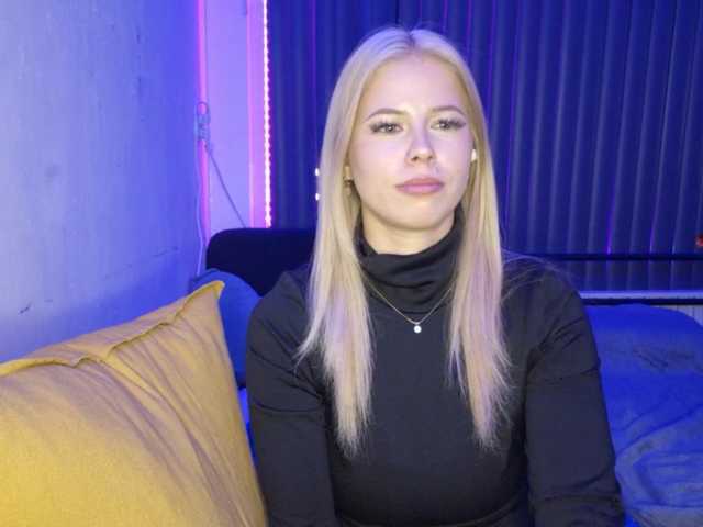 PeggyStreitnatter live cam on BongaCams