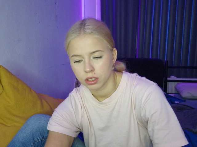 PeggyStreitnatter live cam on BongaCams