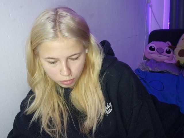 PeggyStreitnatter live cam on BongaCams