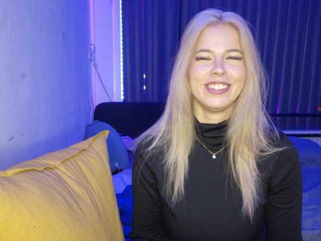 PeggyStreitnatter live cam on BongaCams