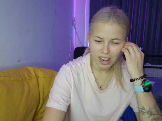 PeggyStreitnatter live cam on BongaCams