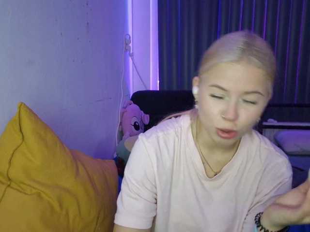 PeggyStreitnatter live cam on BongaCams