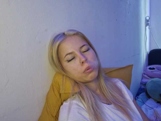 PeggyStreitnatter live cam on BongaCams