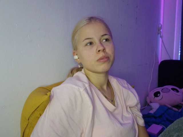 PeggyStreitnatter live cam on BongaCams