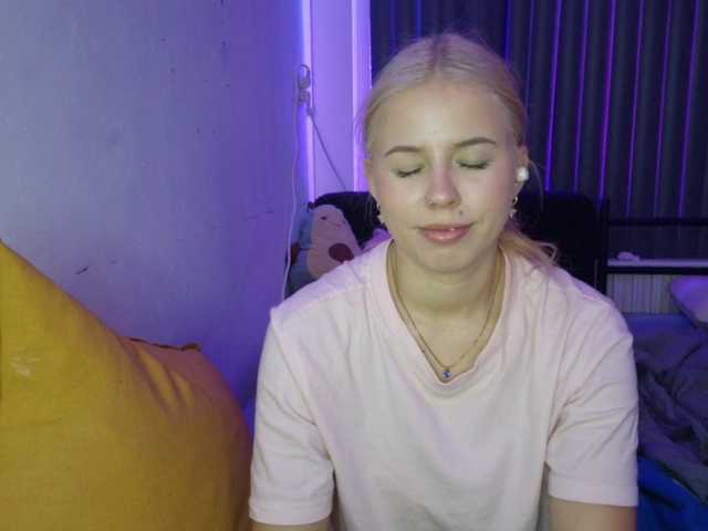 PeggyStreitnatter live cam on BongaCams