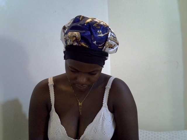 mystique-misty live cam on BongaCams