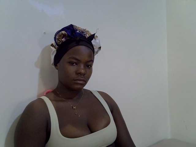 mystique-misty live cam on BongaCams