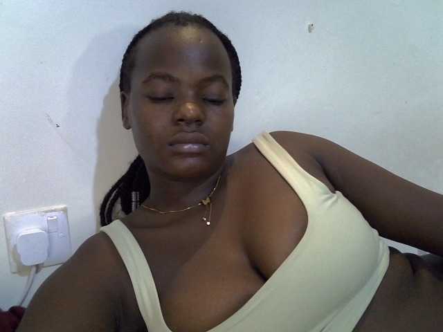 mystique-misty live cam on BongaCams