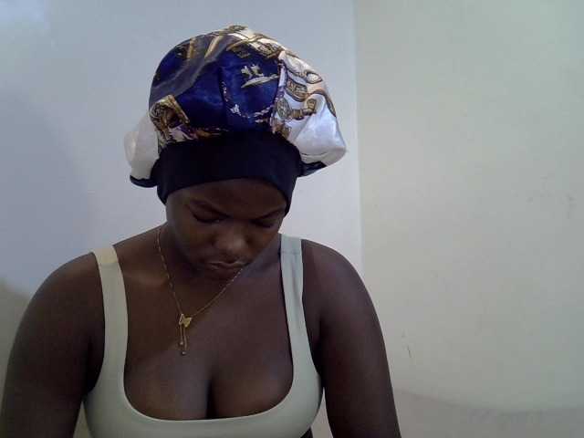 mystique-misty live cam on BongaCams