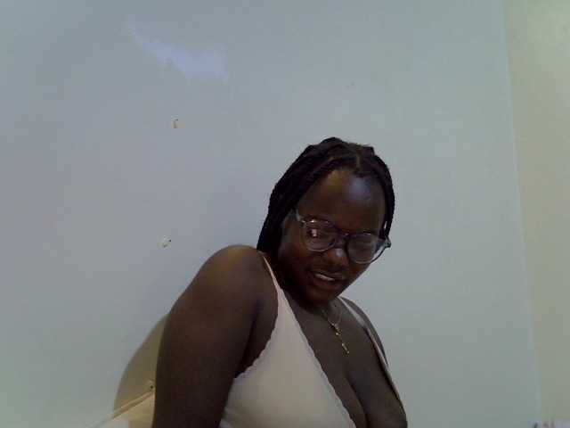 mystique-misty live cam on BongaCams