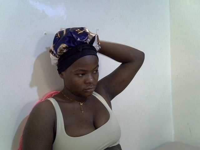 mystique-misty live cam on BongaCams
