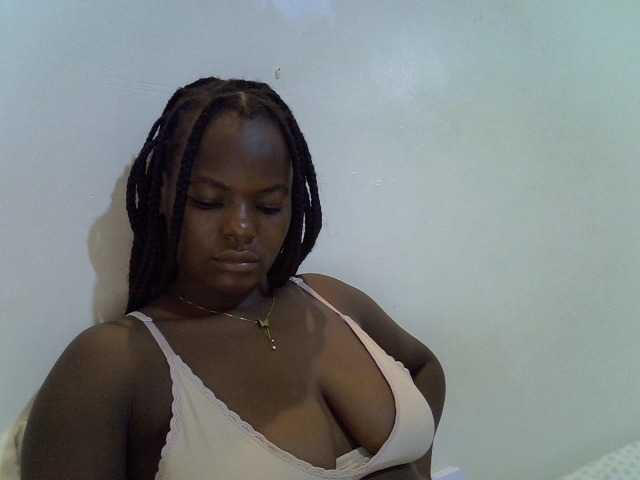 mystique-misty live cam on BongaCams