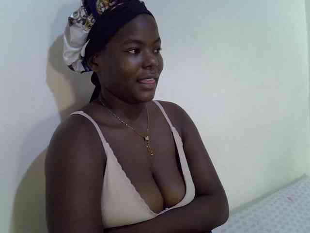 mystique-misty webcam