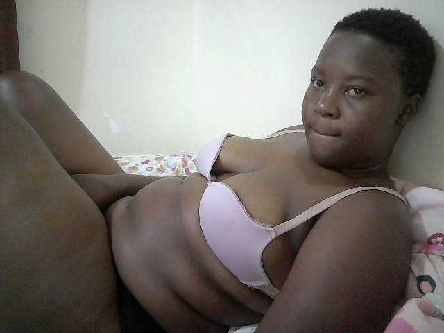 miss-temptation live cam on BongaCams