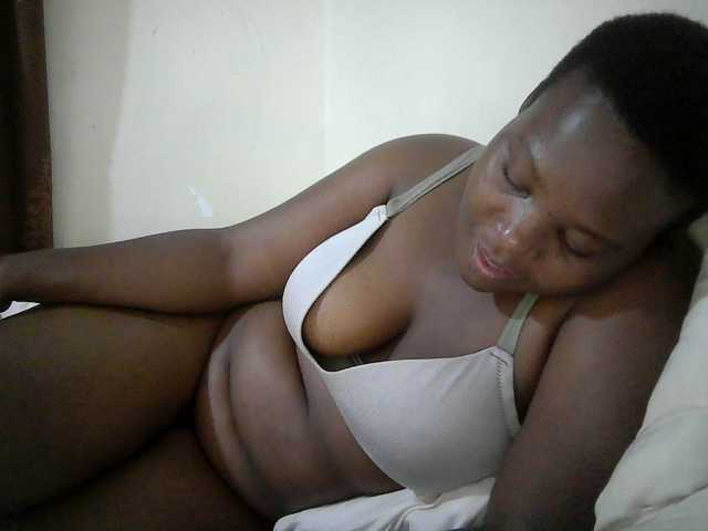 miss-temptation live cam on BongaCams