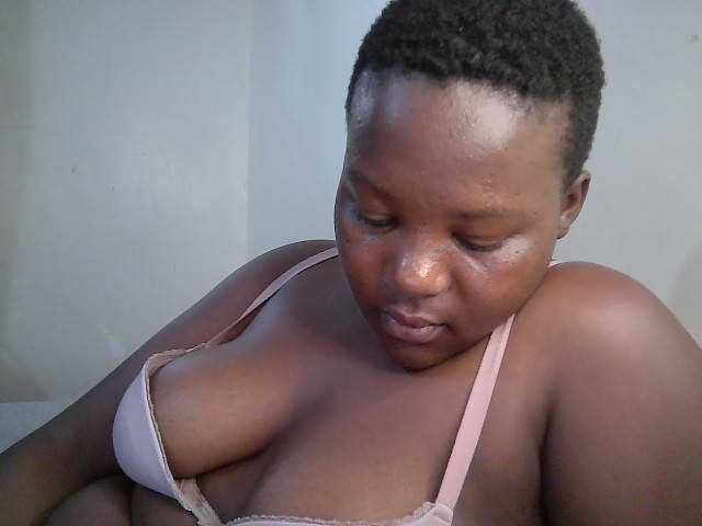 miss-temptation live cam on BongaCams