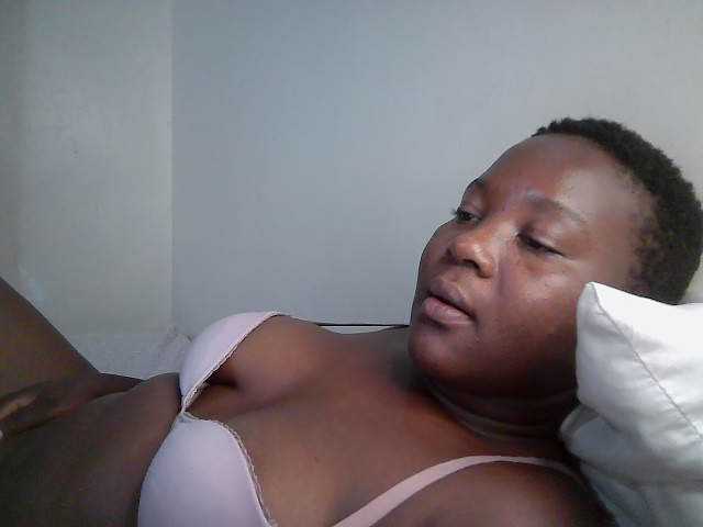 miss-temptation live cam on BongaCams