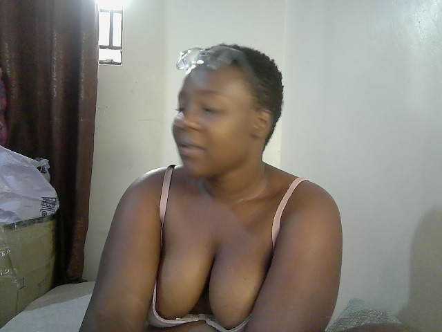 miss-temptation live cam on BongaCams