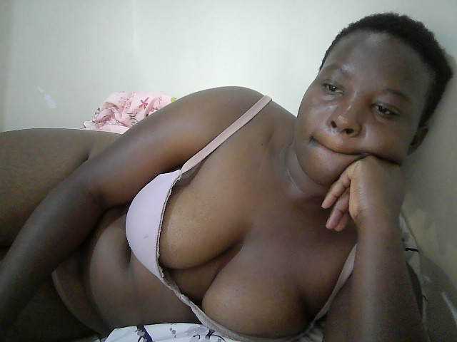 miss-temptation live cam on BongaCams