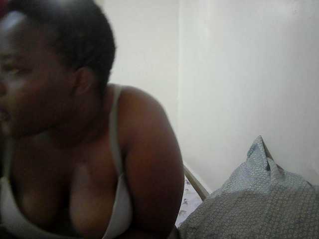 miss-temptation live cam on BongaCams