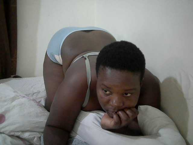 miss-temptation live cam on BongaCams