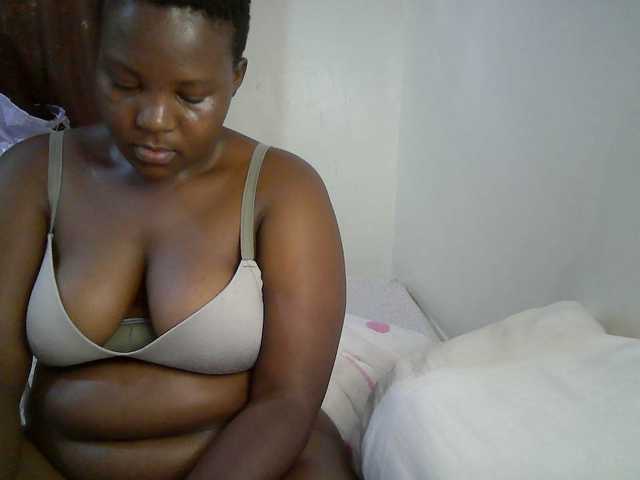 miss-temptation live cam on BongaCams