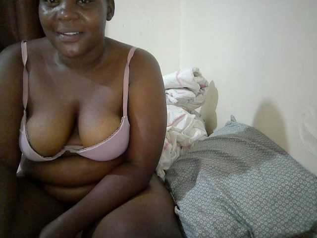 miss-temptation live cam on BongaCams