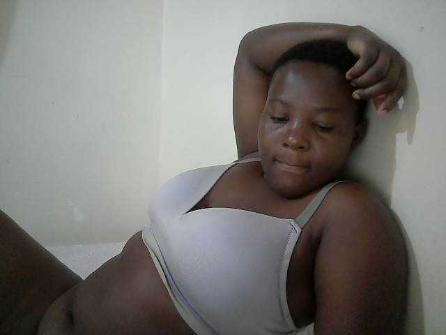miss-temptation live cam on BongaCams