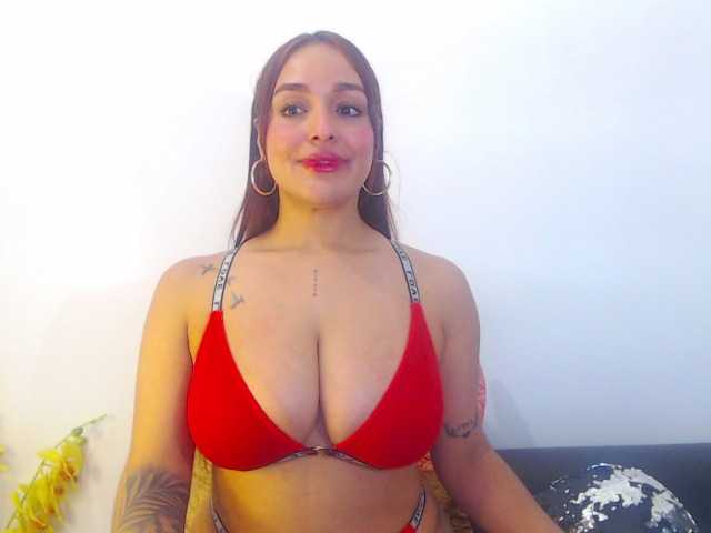 Renatabrown28 live cam preview