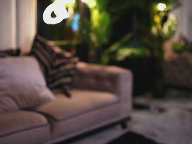 LunessaNoir live cam on BongaCams