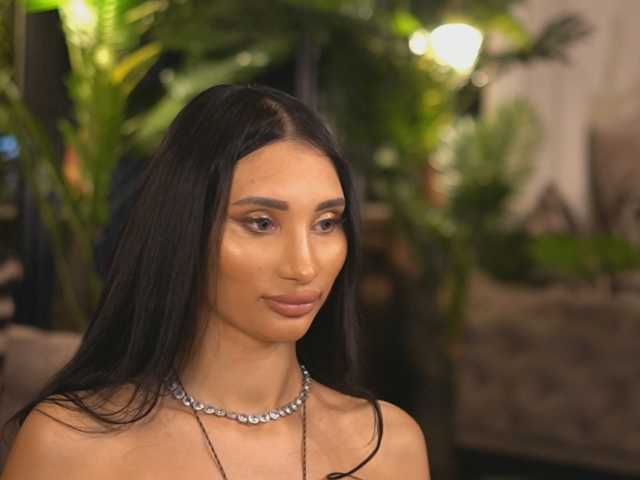 SarahSparkss live cam preview