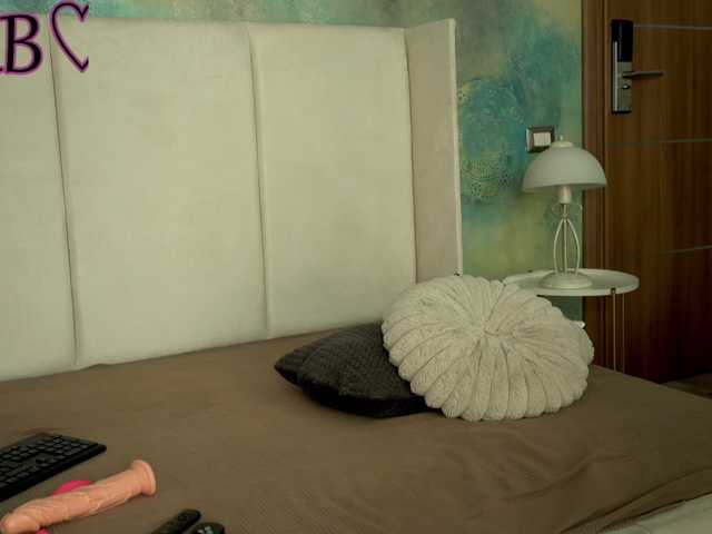 RedheadKitty live cam on BongaCams