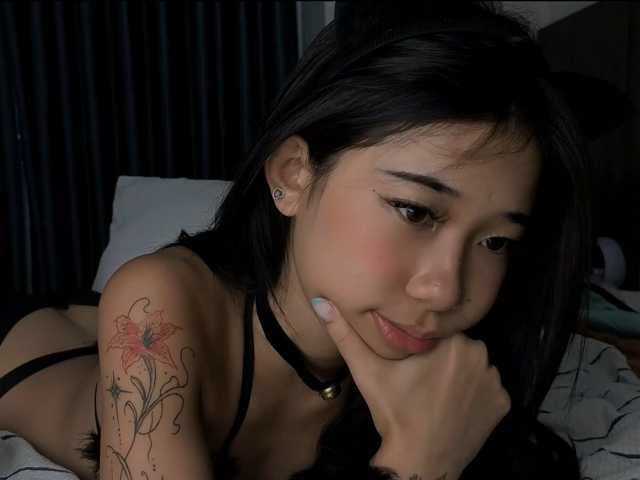 asti-lee live cam on BongaCams