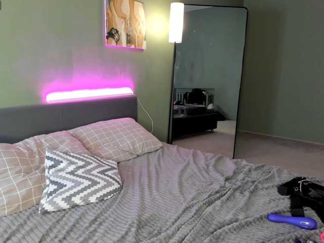 ValerieCherry live cam