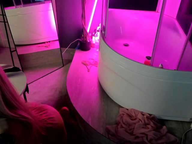 ValerieCherry live cam on BongaCams