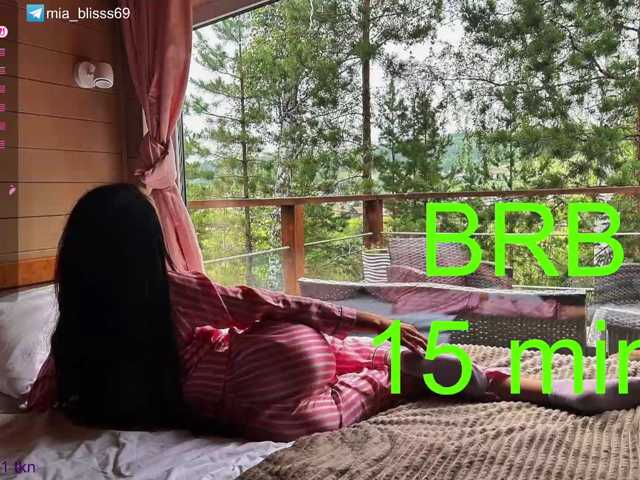 Mia-blisss, en vivo ahora en BongaCams
