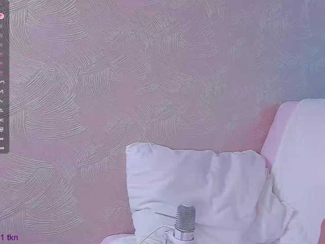 Mia-blisss live cam on BongaCams